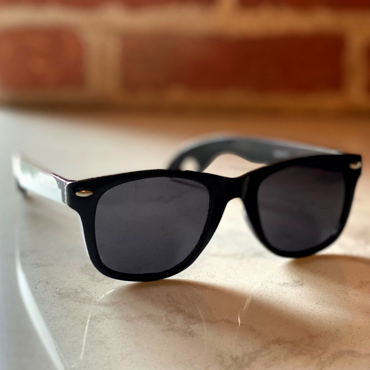 Sunglasses, black