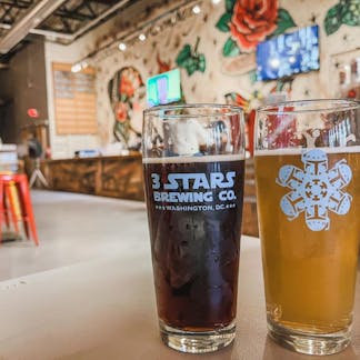 3 Stars Brewing 2021 Holiday Glassware