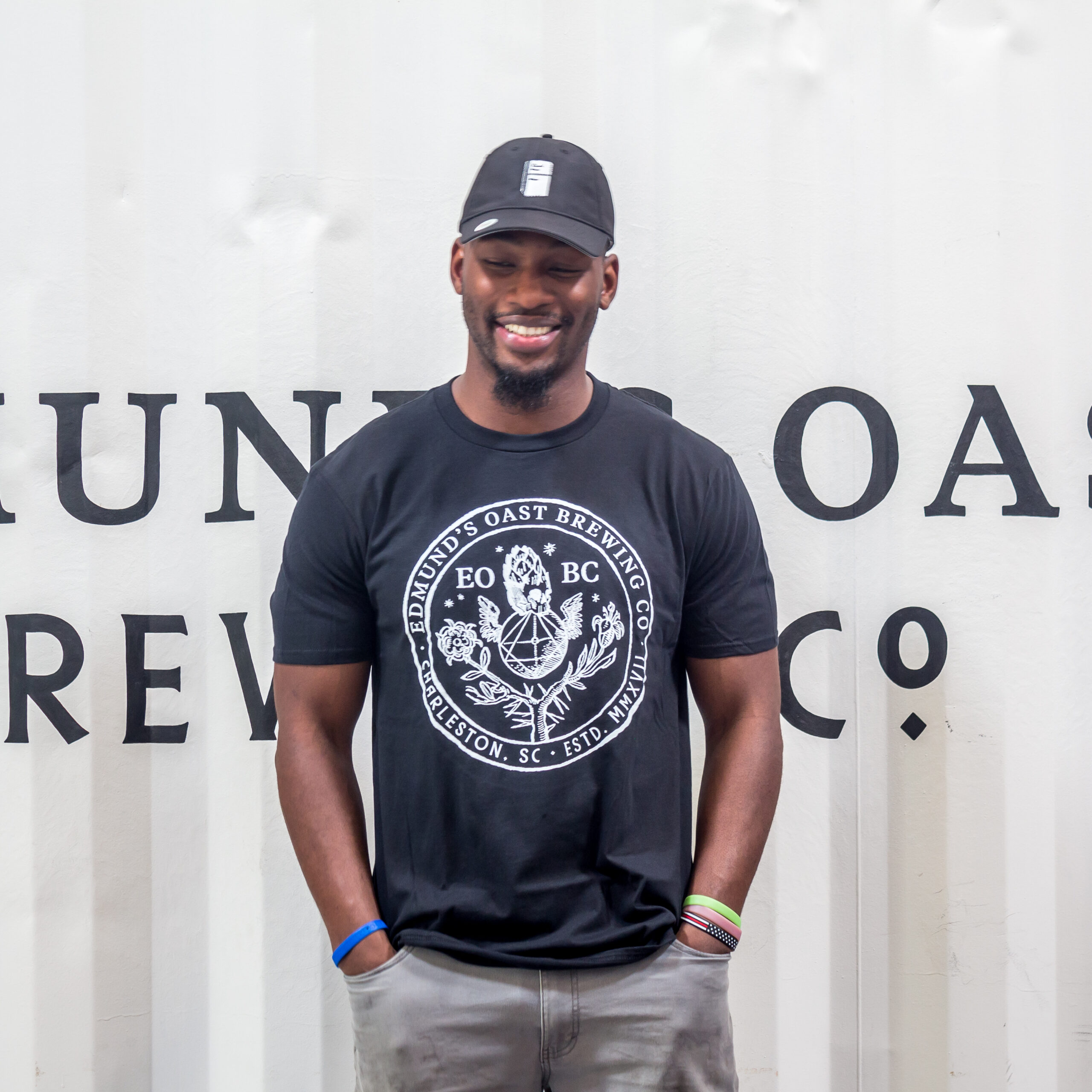 Shirt Black Short Sleeve White Full Logo | Edmund's Oast