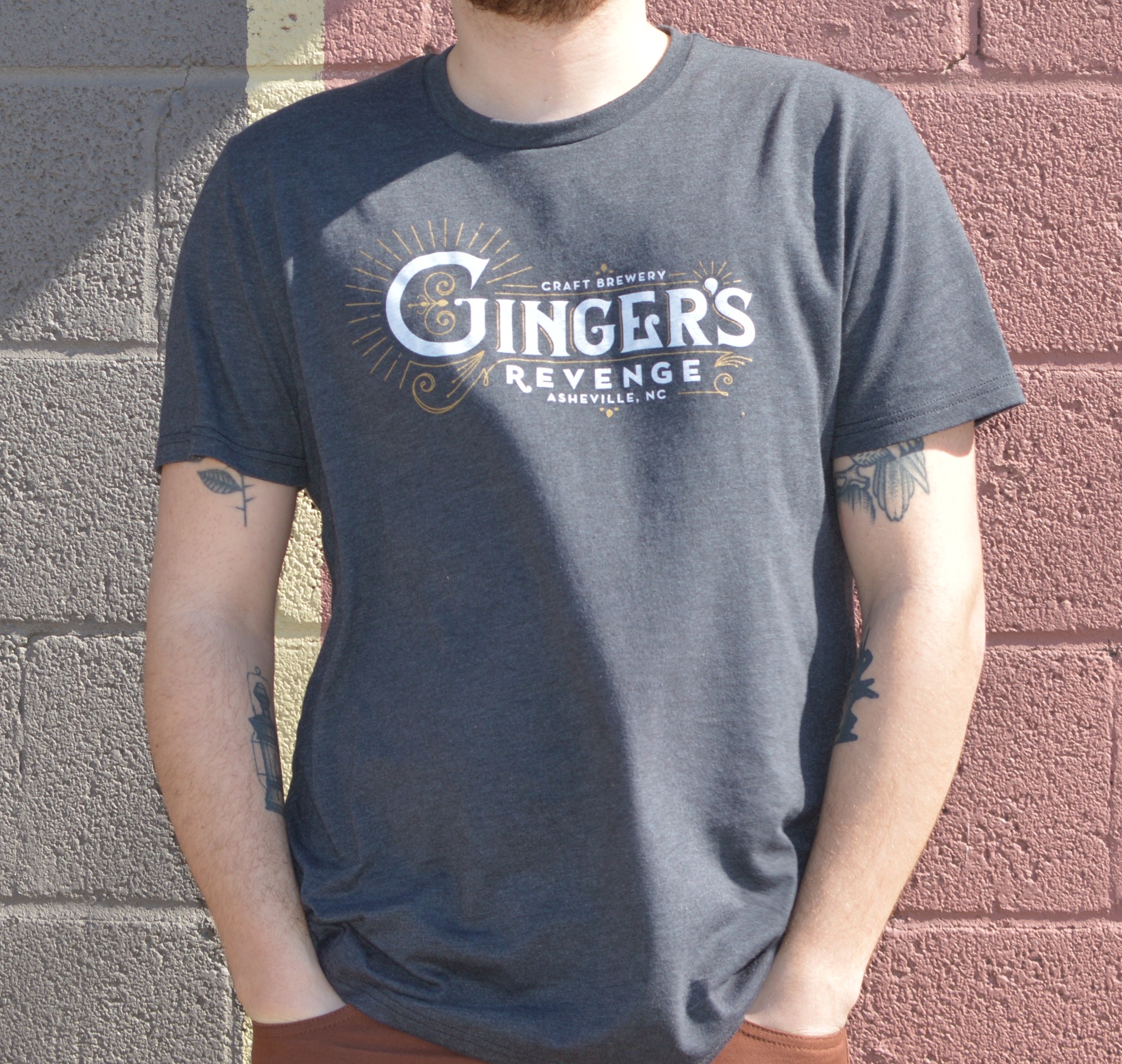 Logo Tee