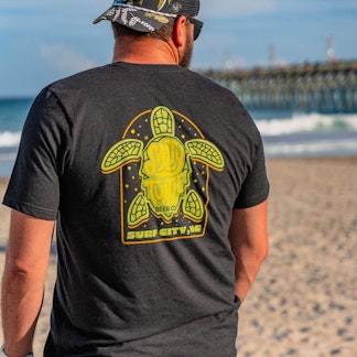T-Shirt ‘Salty Shell’ (Black)