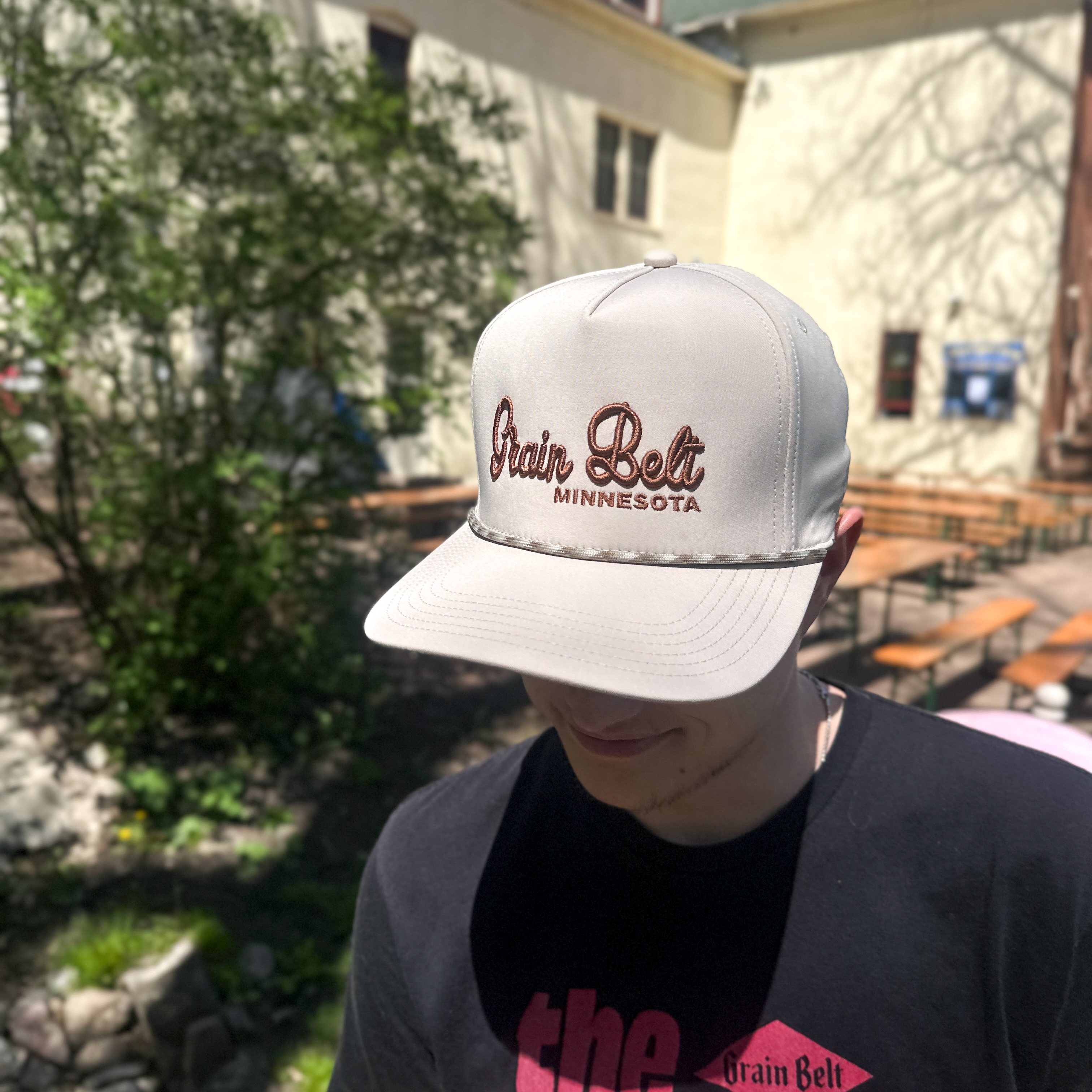 Beige baseball hat with Grain Belt on the front.
