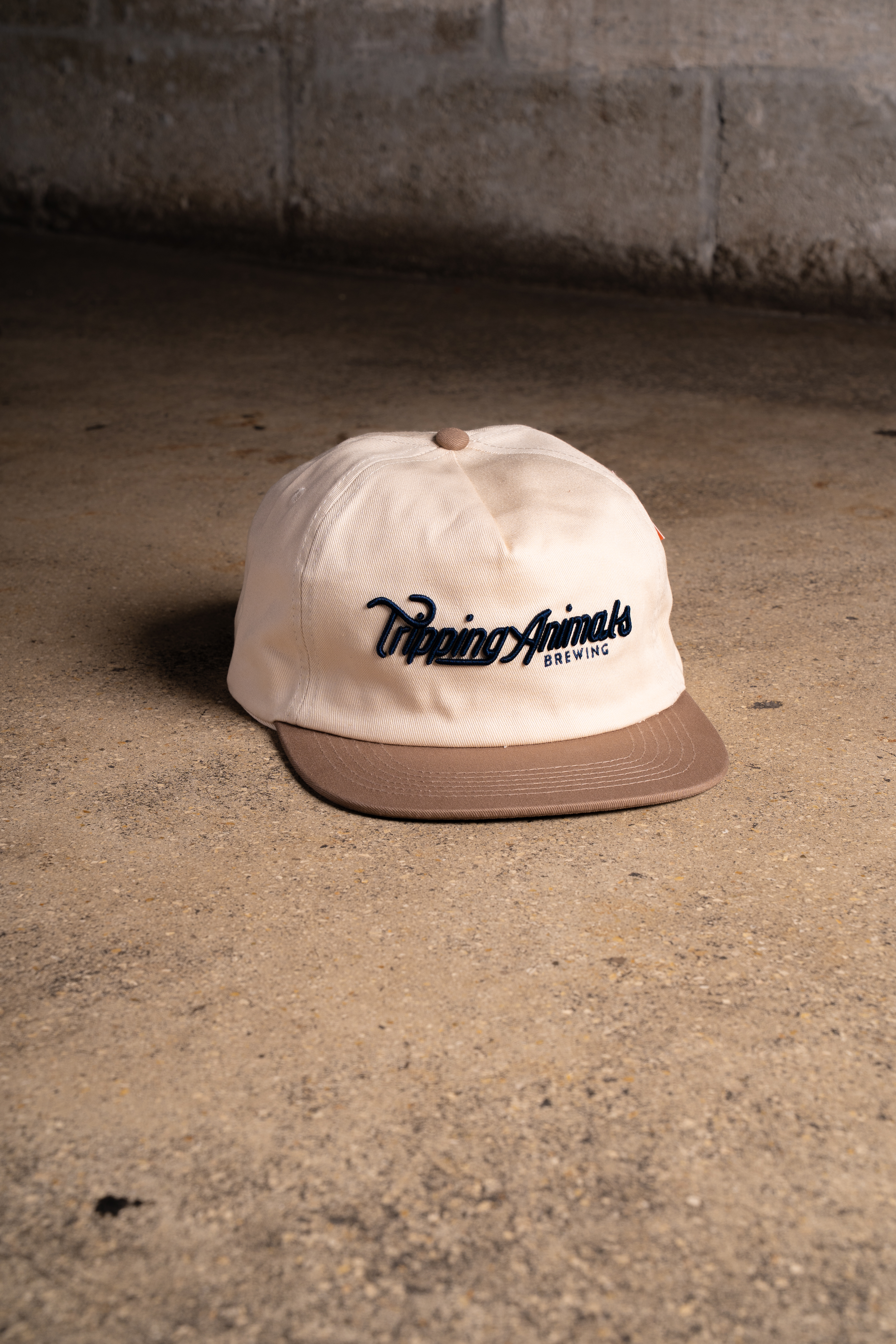 CLASSIC LOGO CREAM HAT