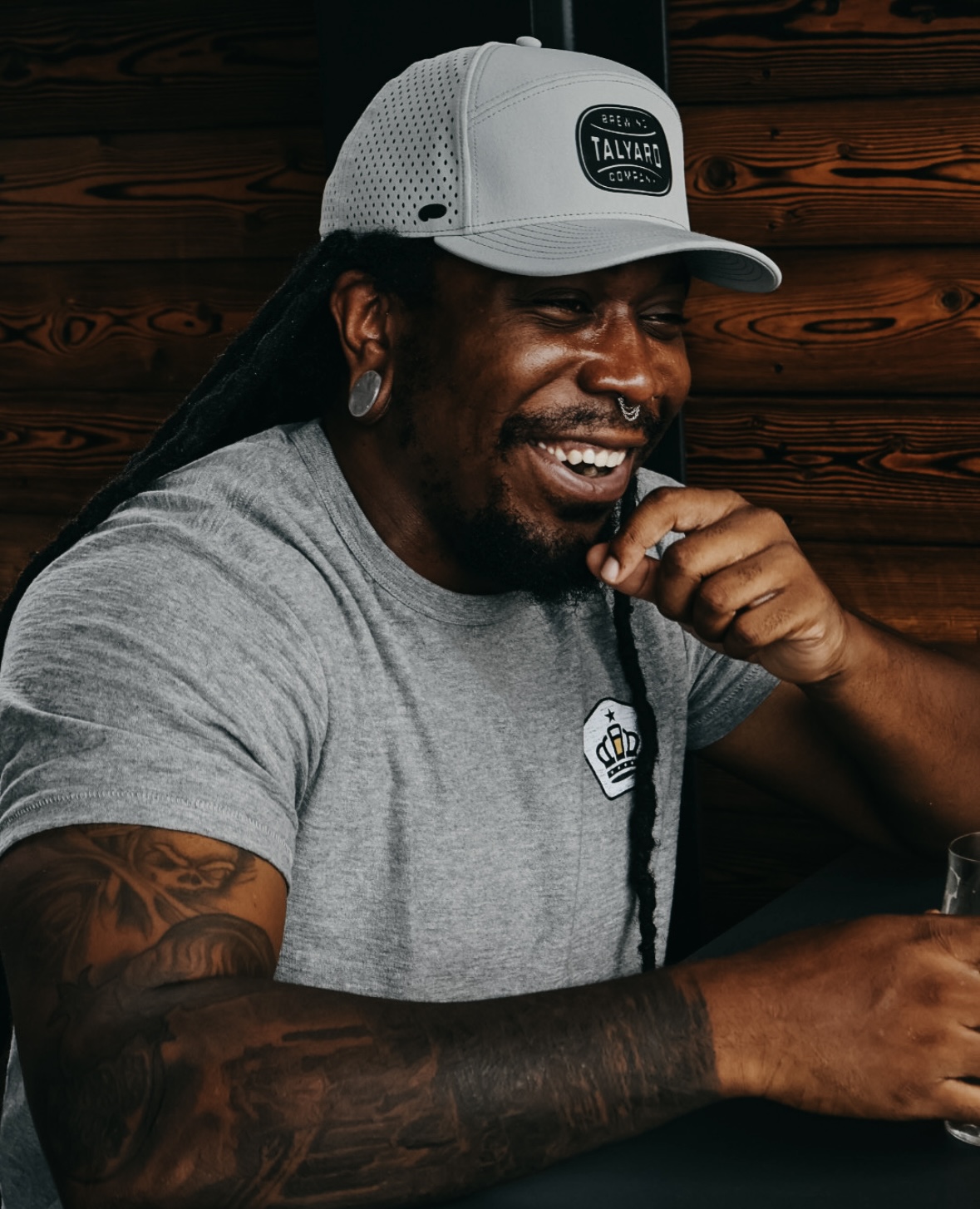 Light Grey hat with dark grey badge