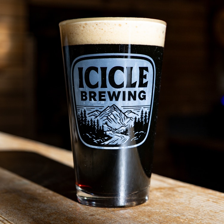 Icicle Brewing log pint glass