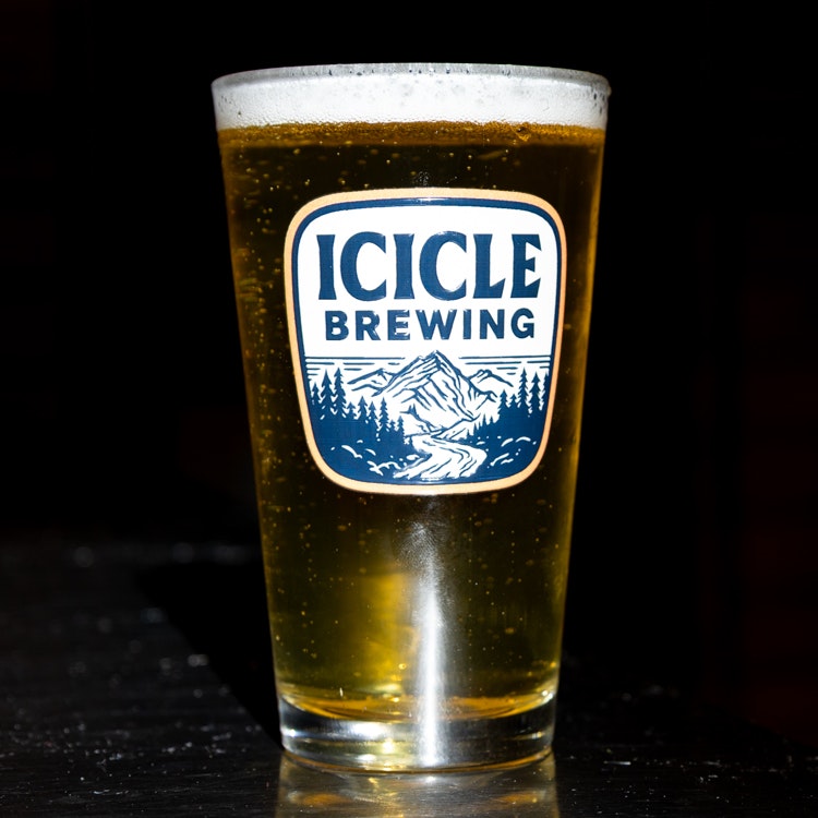 Icicle Brewing logo pint glass - color